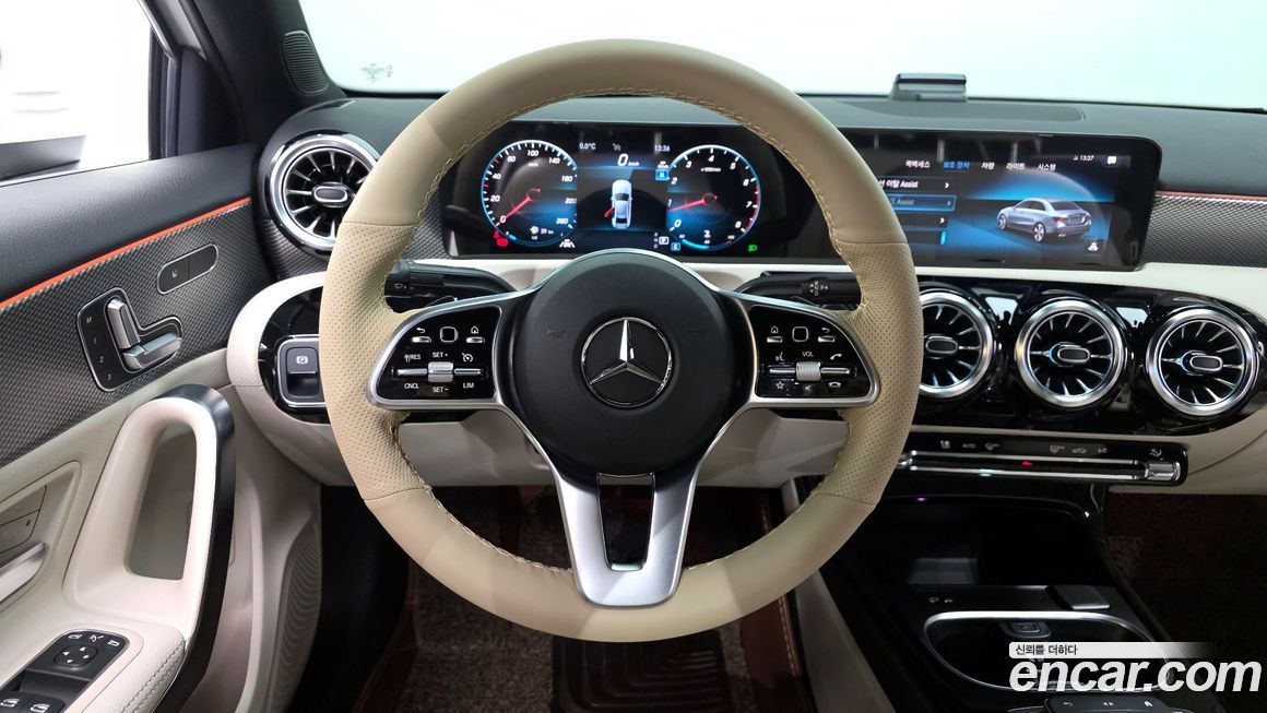 Mercedes-Benz A-Class 2023