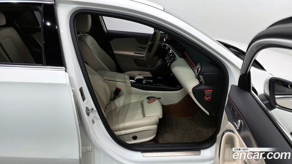 Mercedes-Benz A-Class 2023