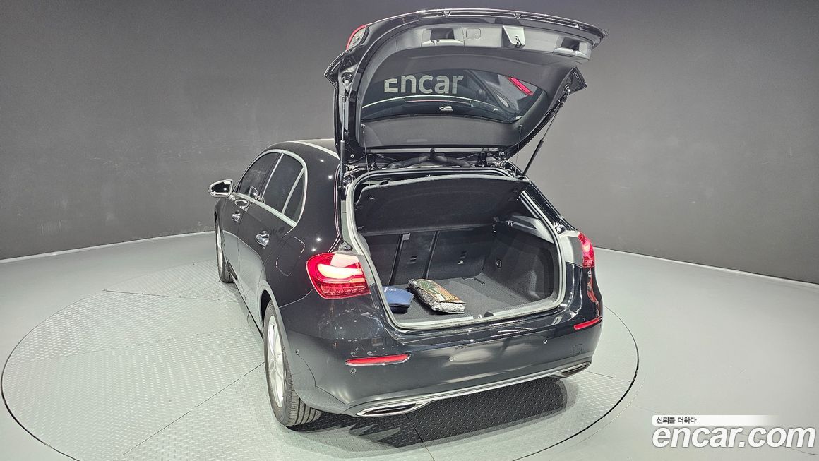 Mercedes-Benz A-Class 2024