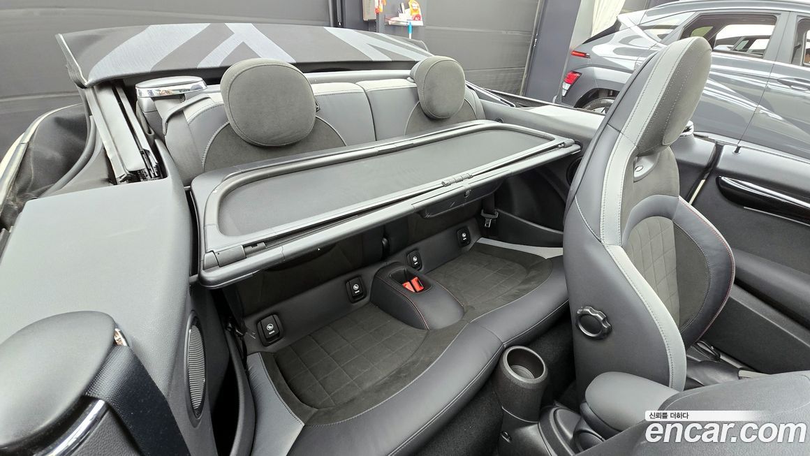 Mini Cooper Convertible 2022