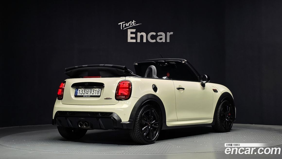 Mini Cooper Convertible 2022