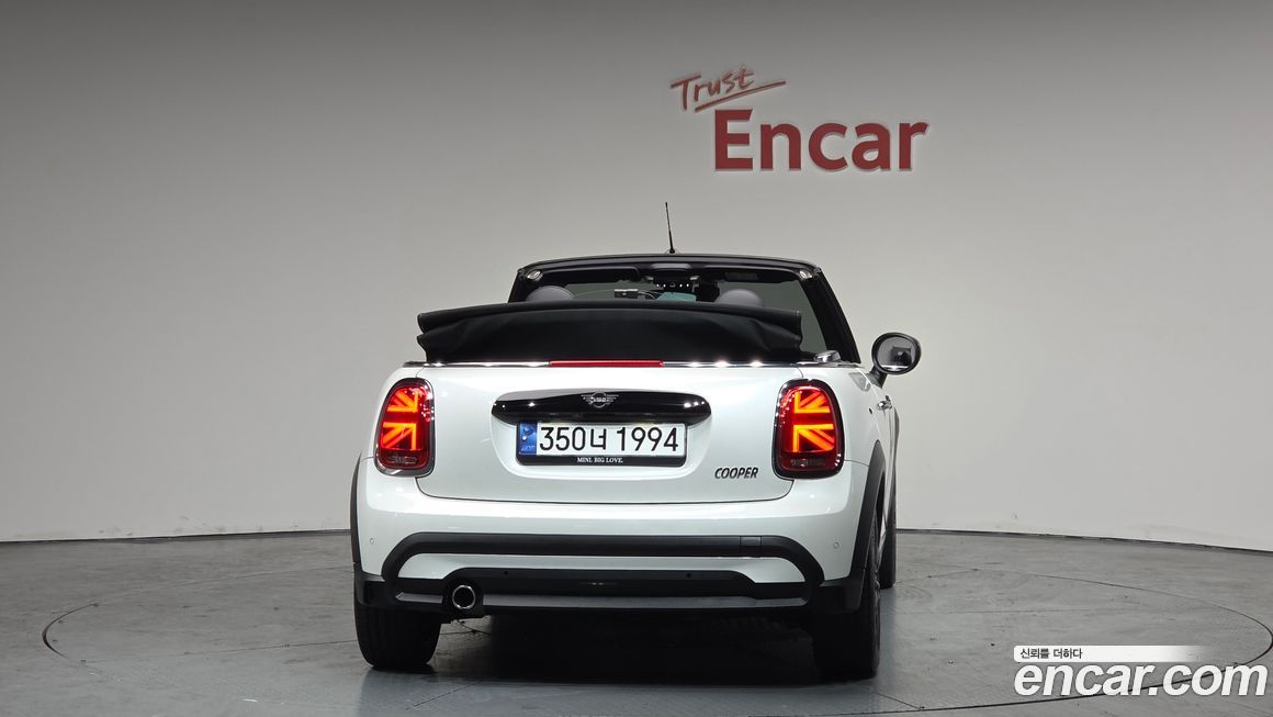 Mini Cooper Convertible 2024