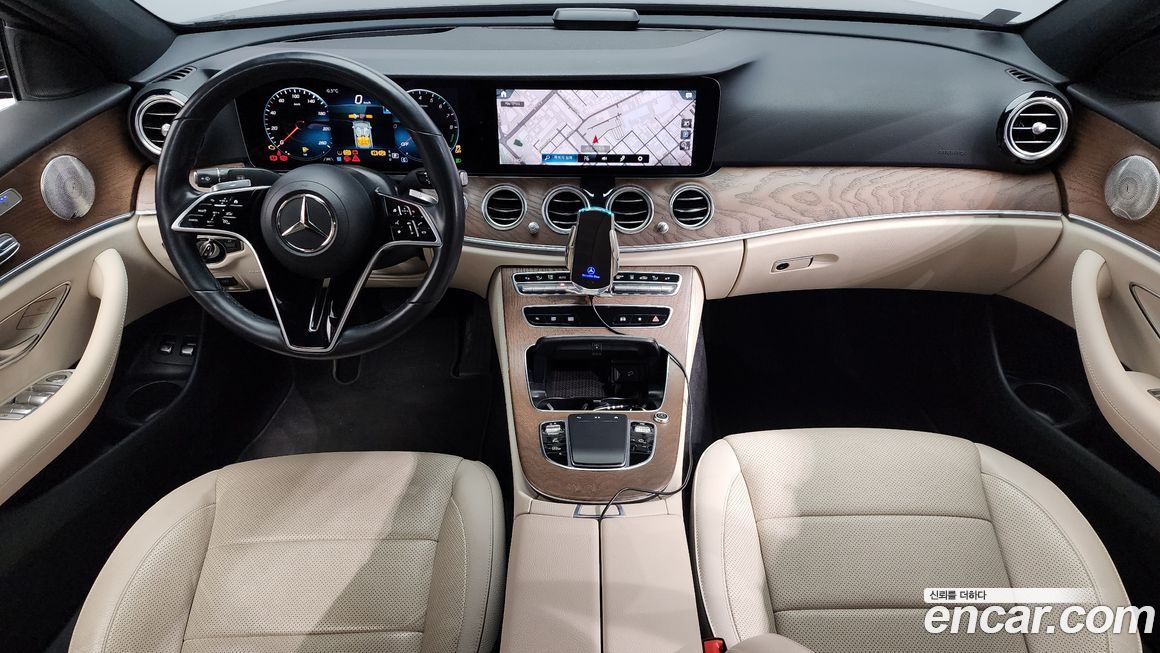 Mercedes-Benz E-Class 2021
