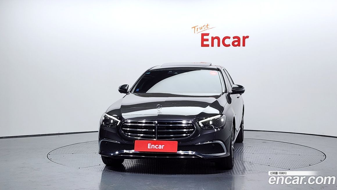 Mercedes-Benz E-Class 2021