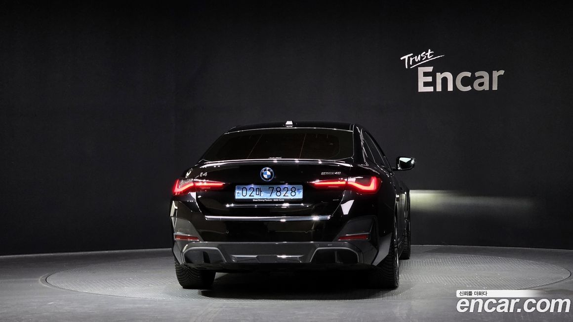 BMW i4 2023