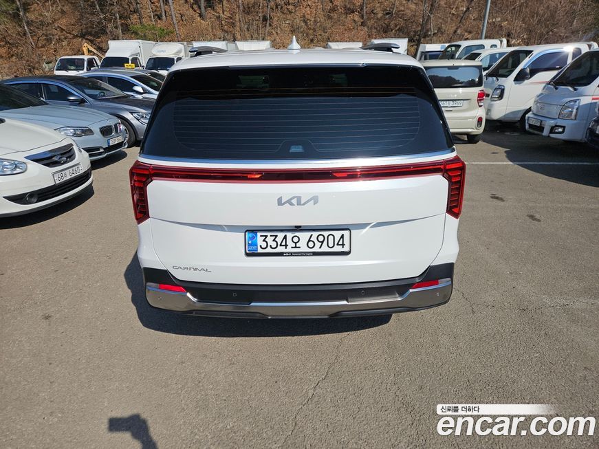 Kia Canival 2025