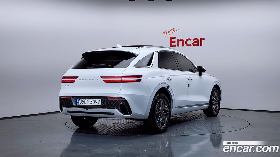 Genesis GV70 2023