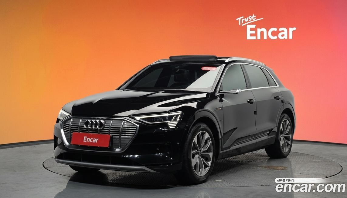 Audi e-tron 2022