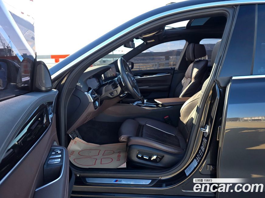 BMW Gran Turismo 2023