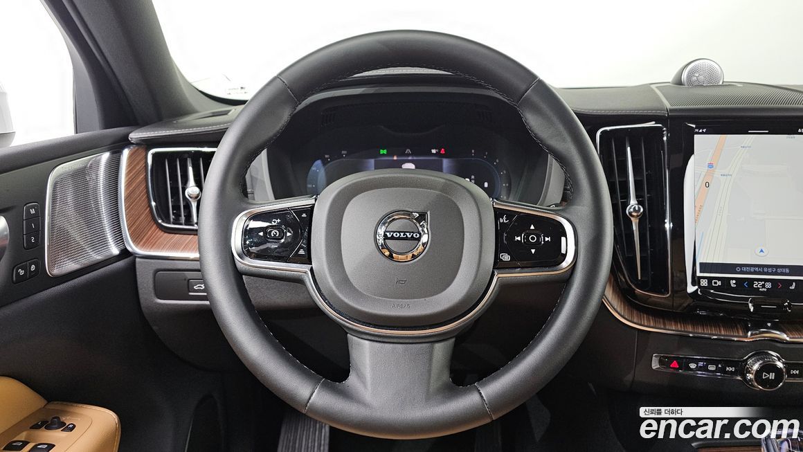 Volvo XC60 2024