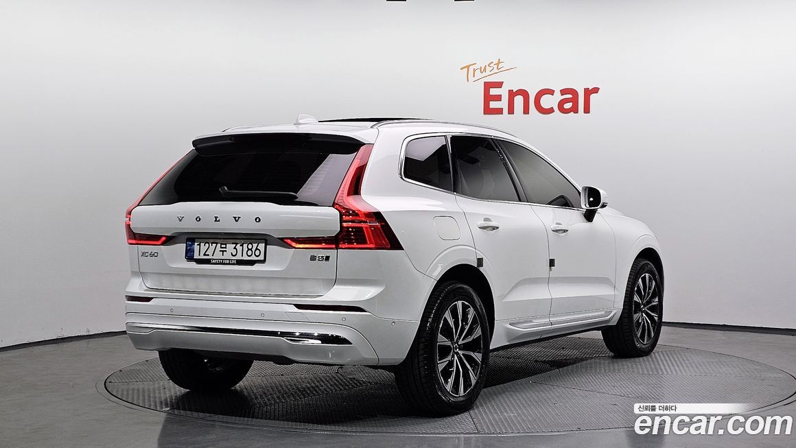 Volvo XC60 2024