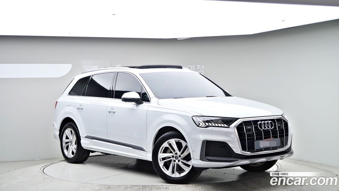 Audi Q7 2021