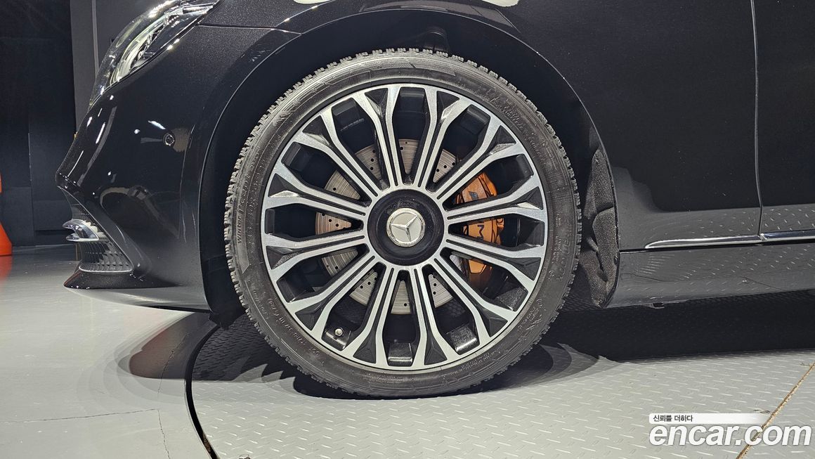 Mercedes-Benz S-Class 2020