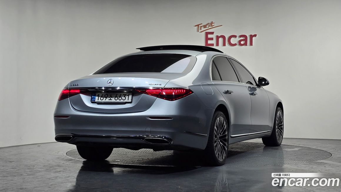 Mercedes-Benz S-Class 2021