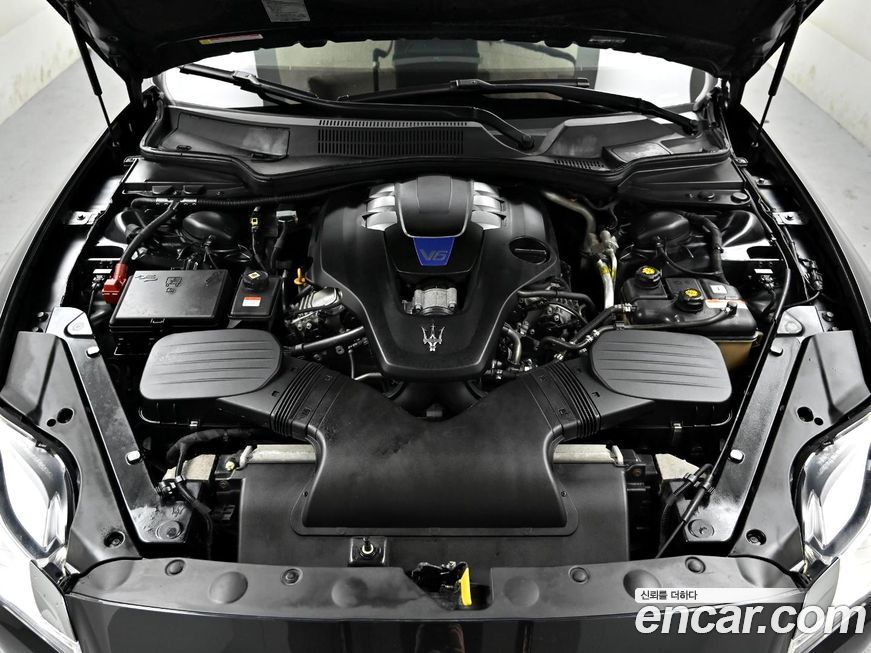 Maserati Quattroporte 2016