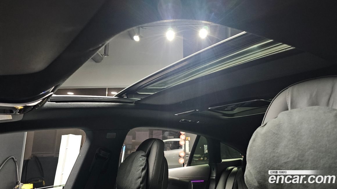 Mercedes-Benz EQS 2023