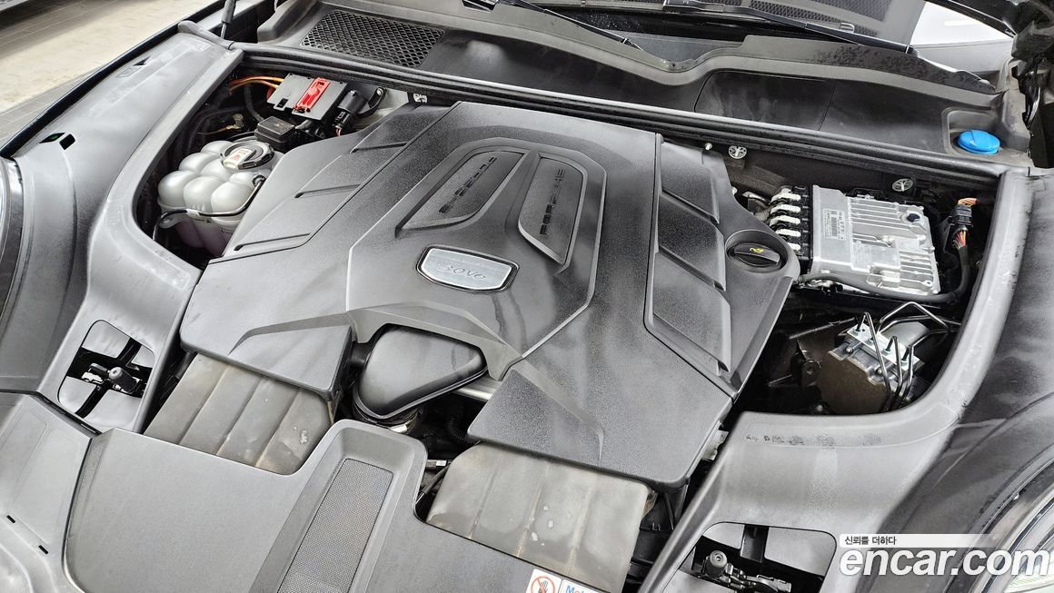 Porsche Cayenne 2023