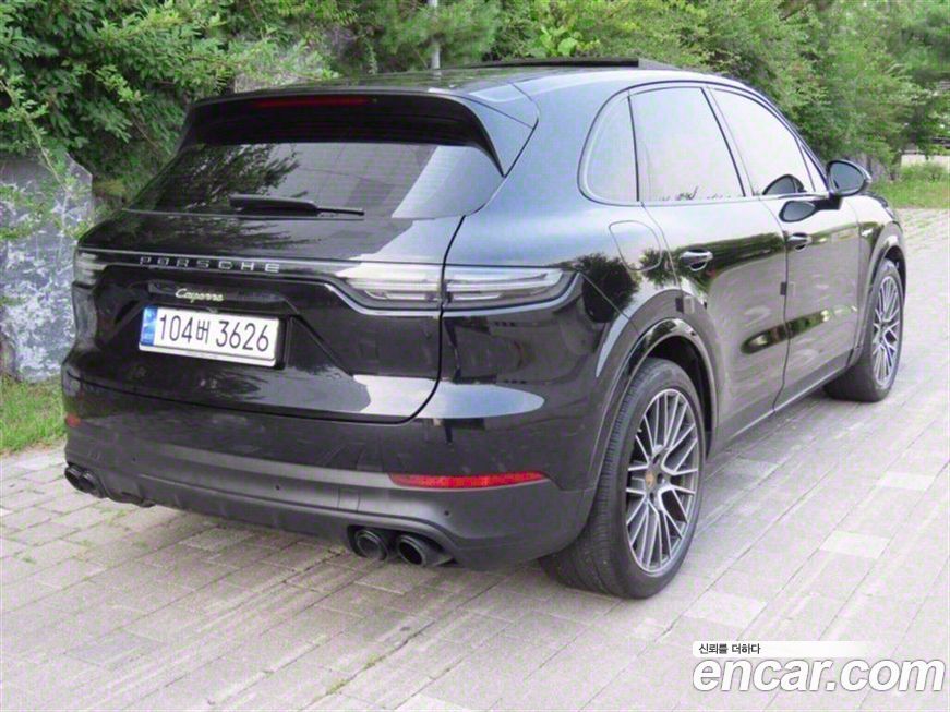 Porsche Cayenne 2021