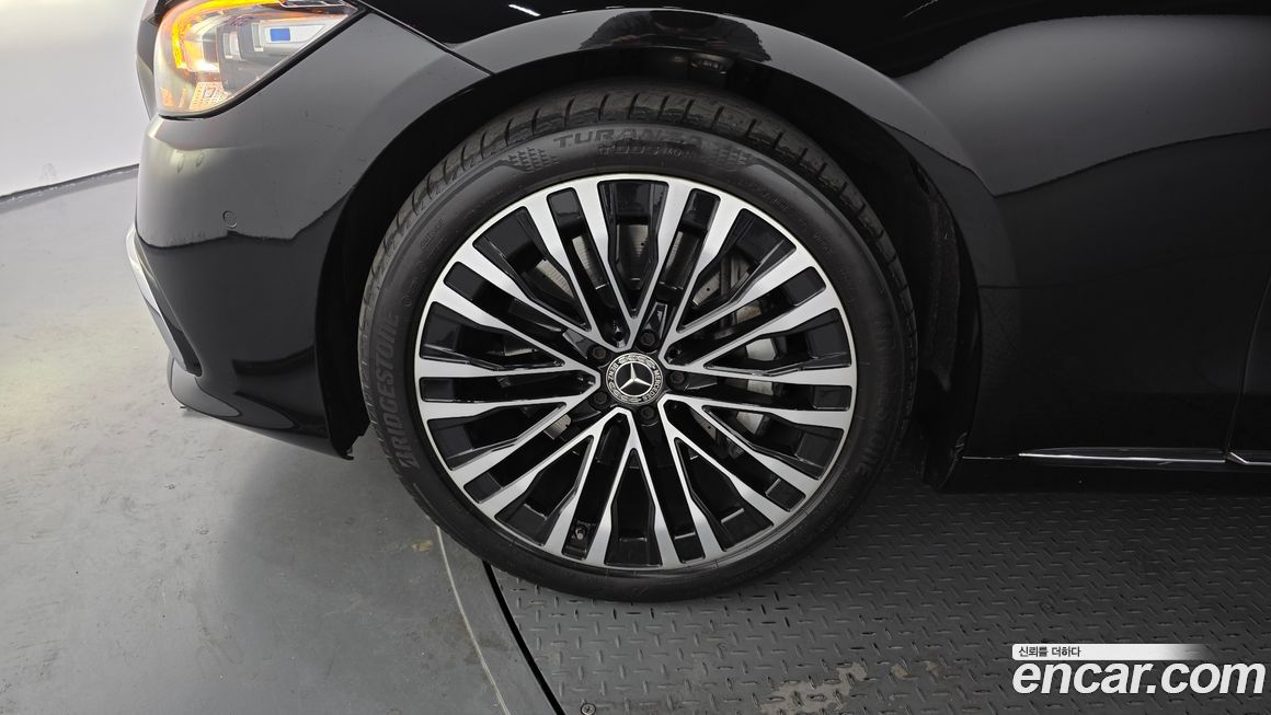 Mercedes-Benz S-Class 2022