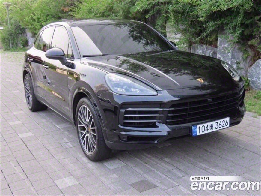 Porsche Cayenne 2021