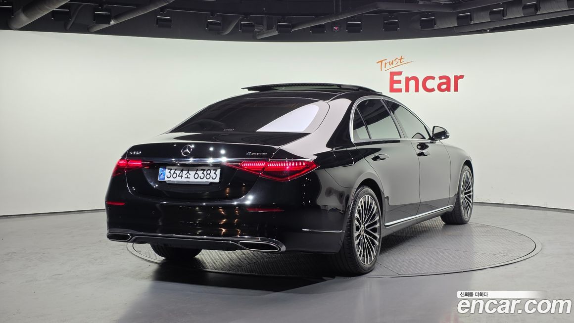 Mercedes-Benz S-Class 2022