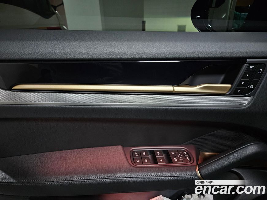 Porsche Cayenne 2025