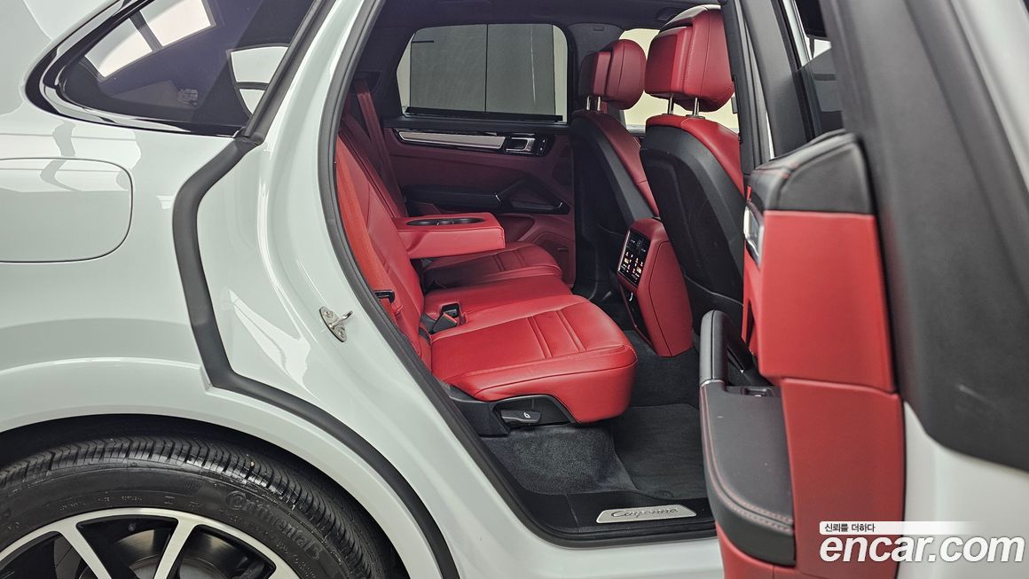 Porsche Cayenne 2023