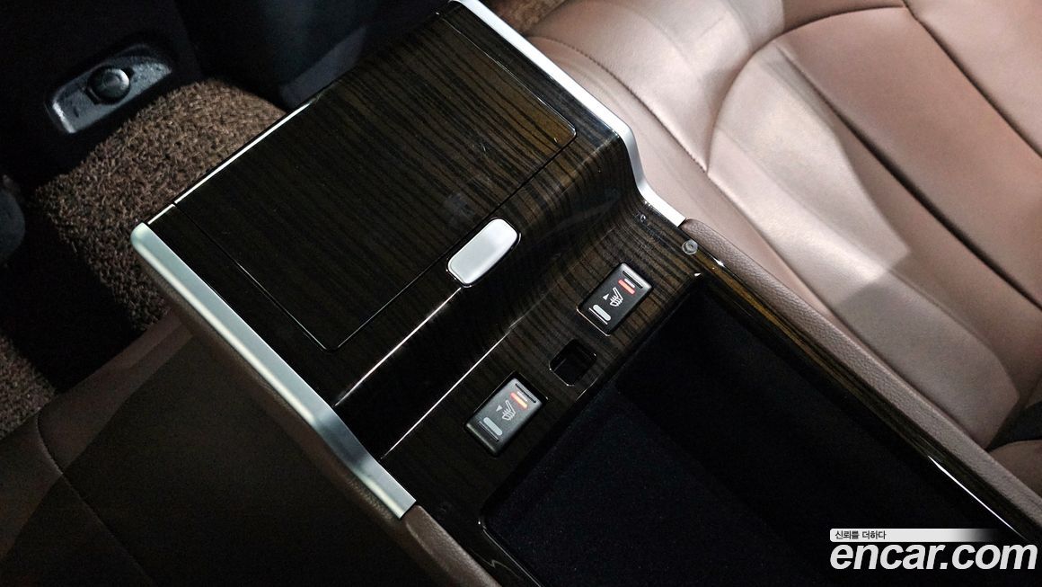 Renault-KoreaSamsung SM7 2011