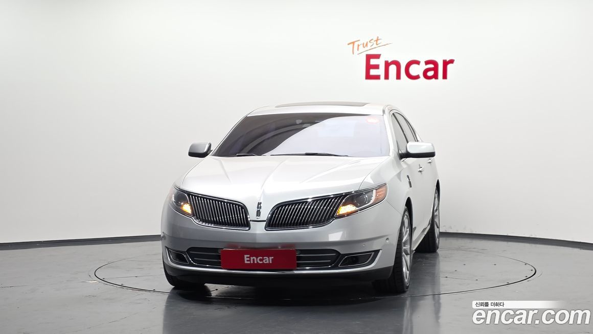 Lincoln MKS 2014