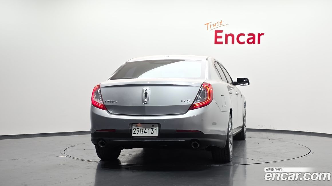 Lincoln MKS 2014