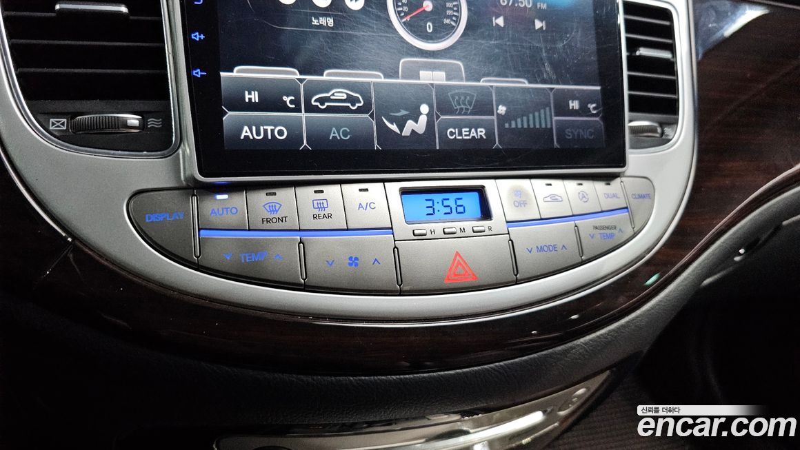 Hyundai Genesis 2013