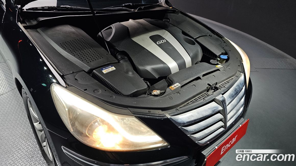 Hyundai Genesis 2013