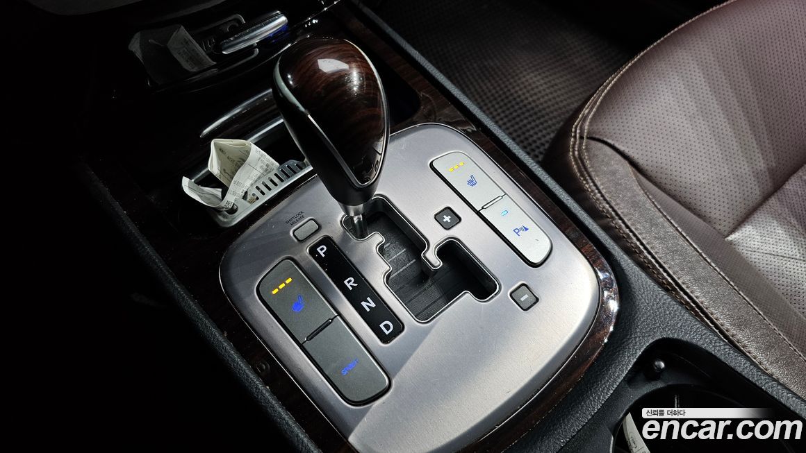 Hyundai Genesis 2013