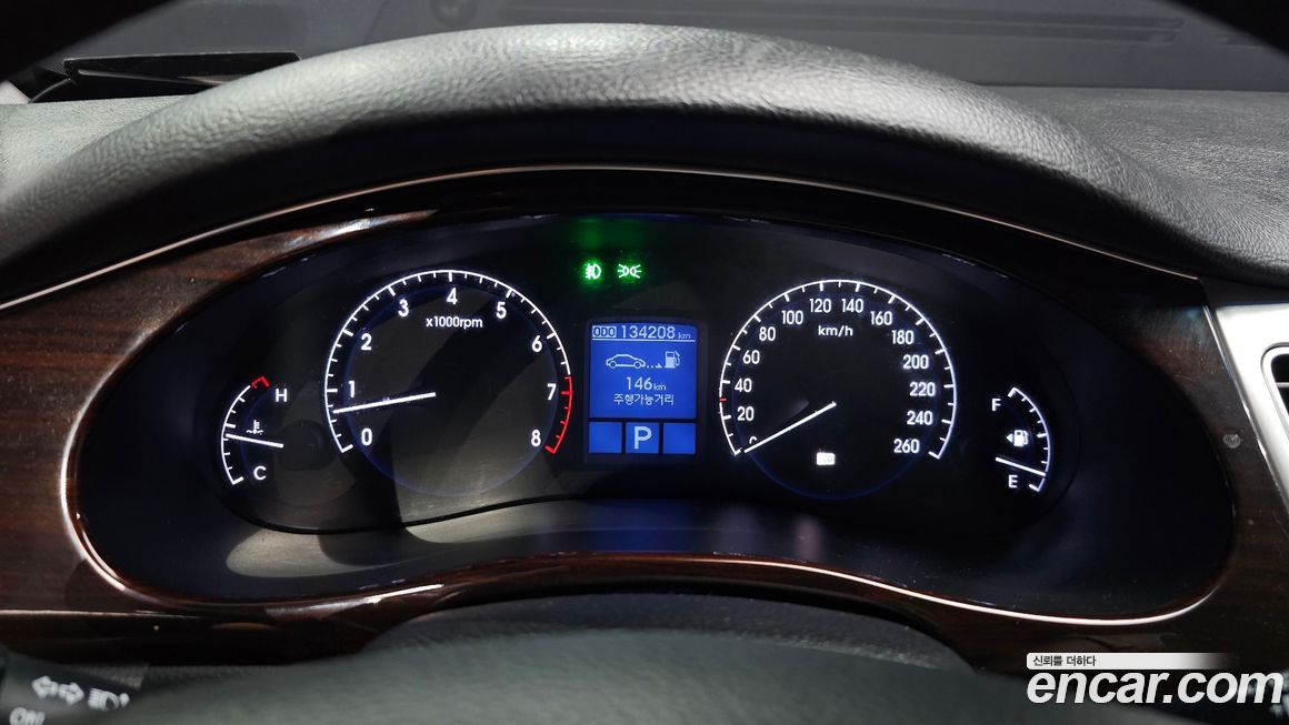 Hyundai Genesis 2013