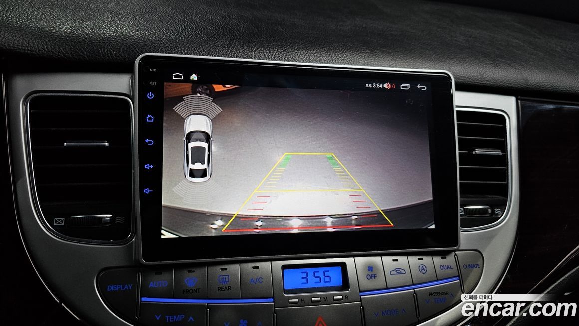 Hyundai Genesis 2013