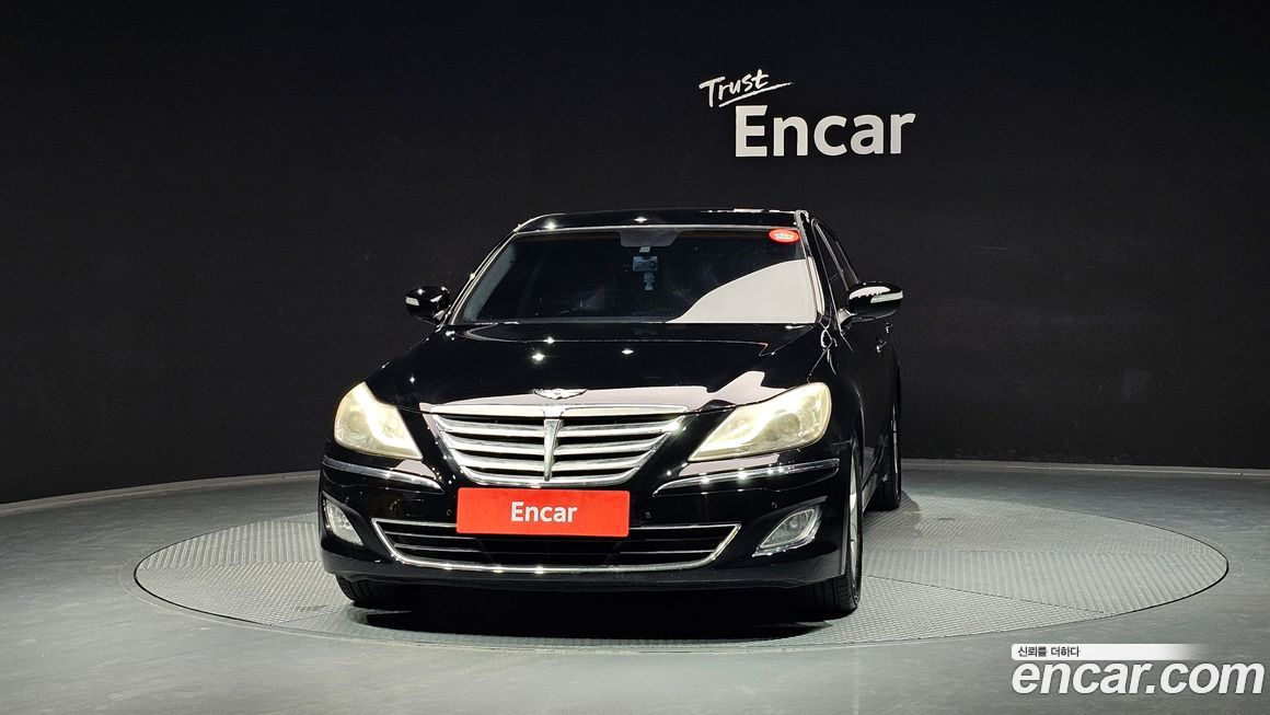 Hyundai Genesis 2013