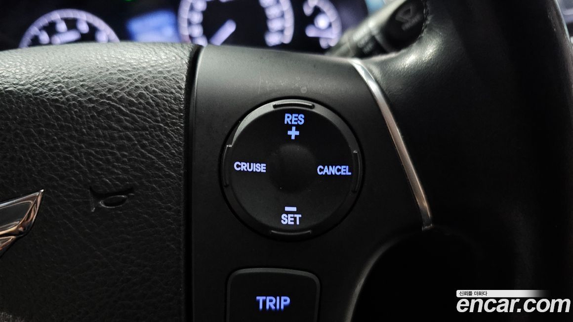 Hyundai Genesis 2013