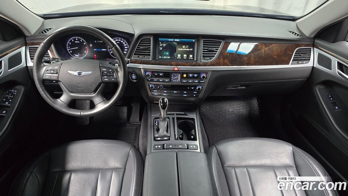 Hyundai Genesis 2016