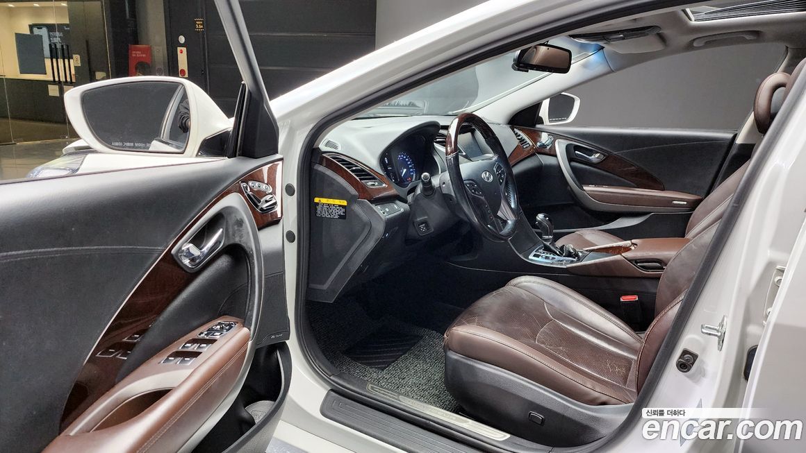 Hyundai Grandeur 2016