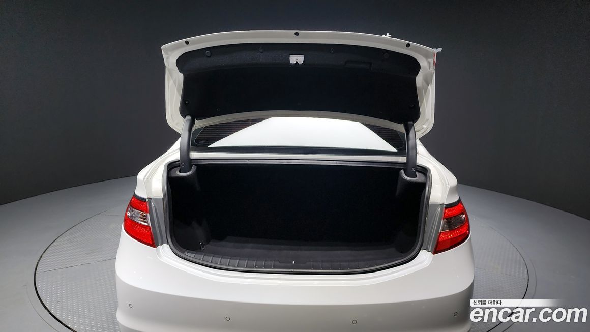 Hyundai Grandeur 2016