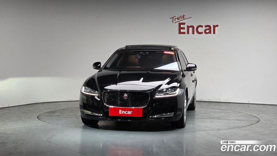 Jaguar XF 2017