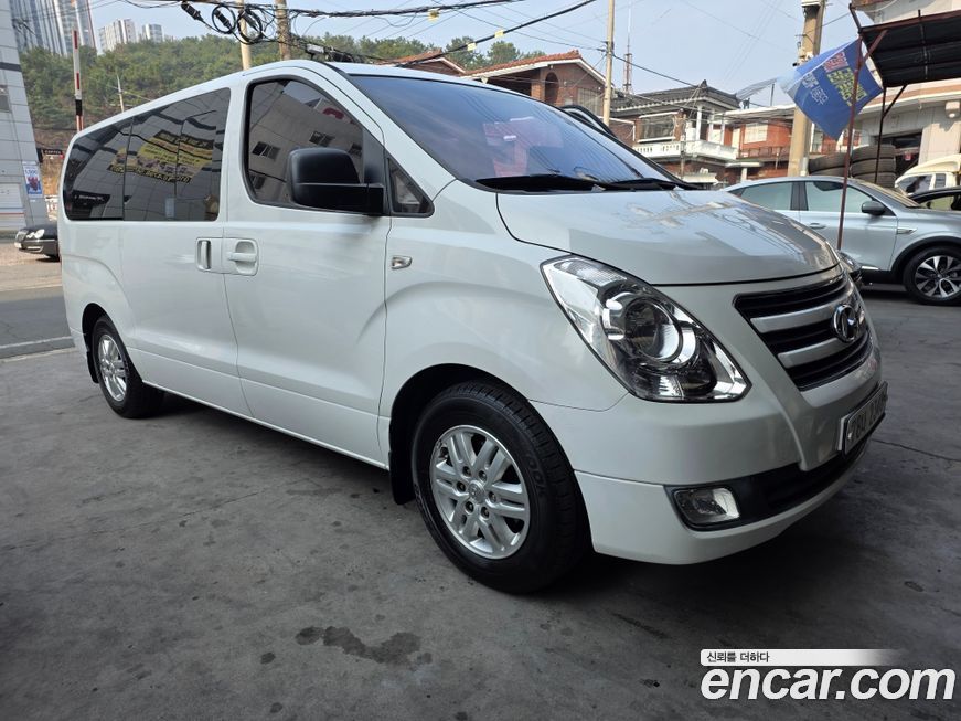 Hyundai Starex 2018