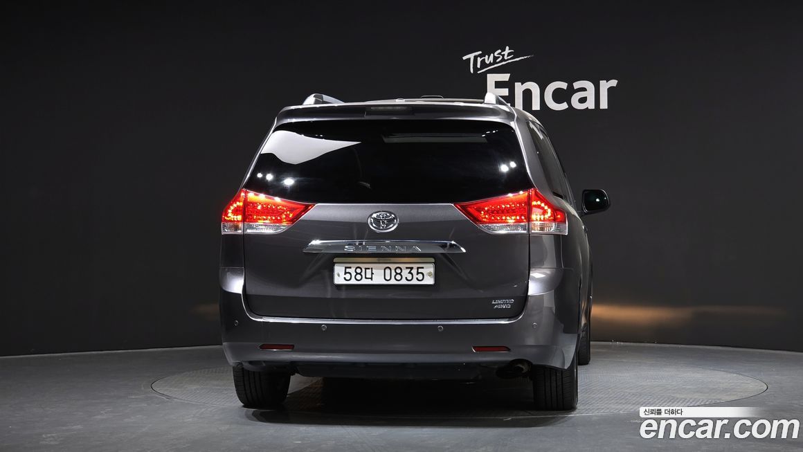 Toyota Sienna 2014