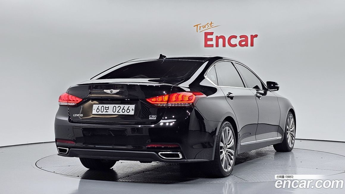 Hyundai Genesis 2016