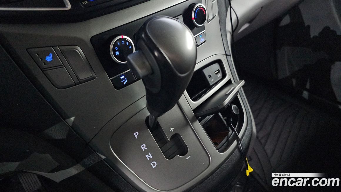Hyundai Starex 2019