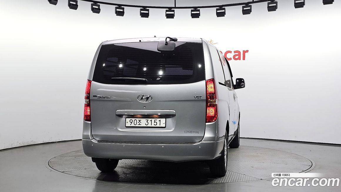Hyundai Starex 2019
