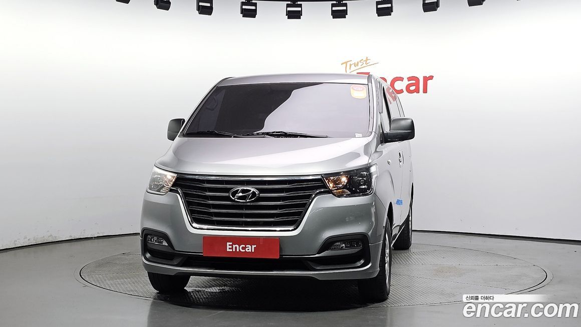 Hyundai Starex 2019