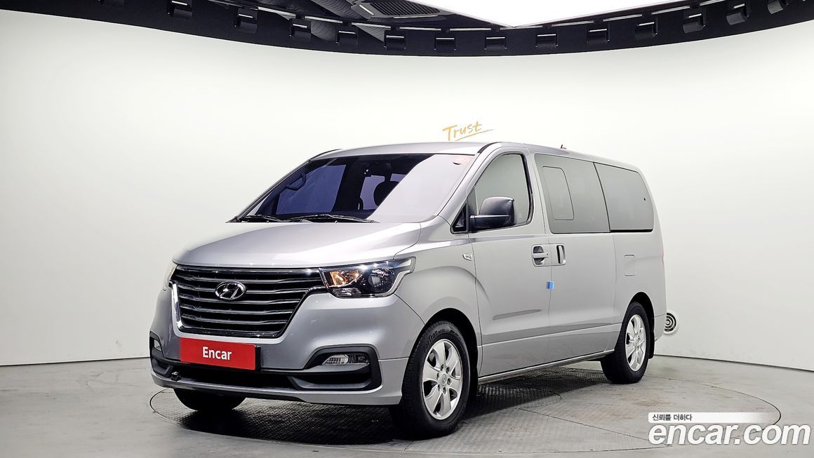 Hyundai Starex 2018