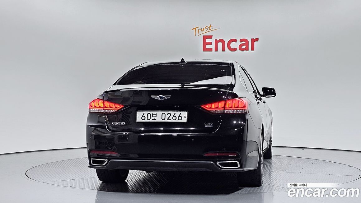 Hyundai Genesis 2016