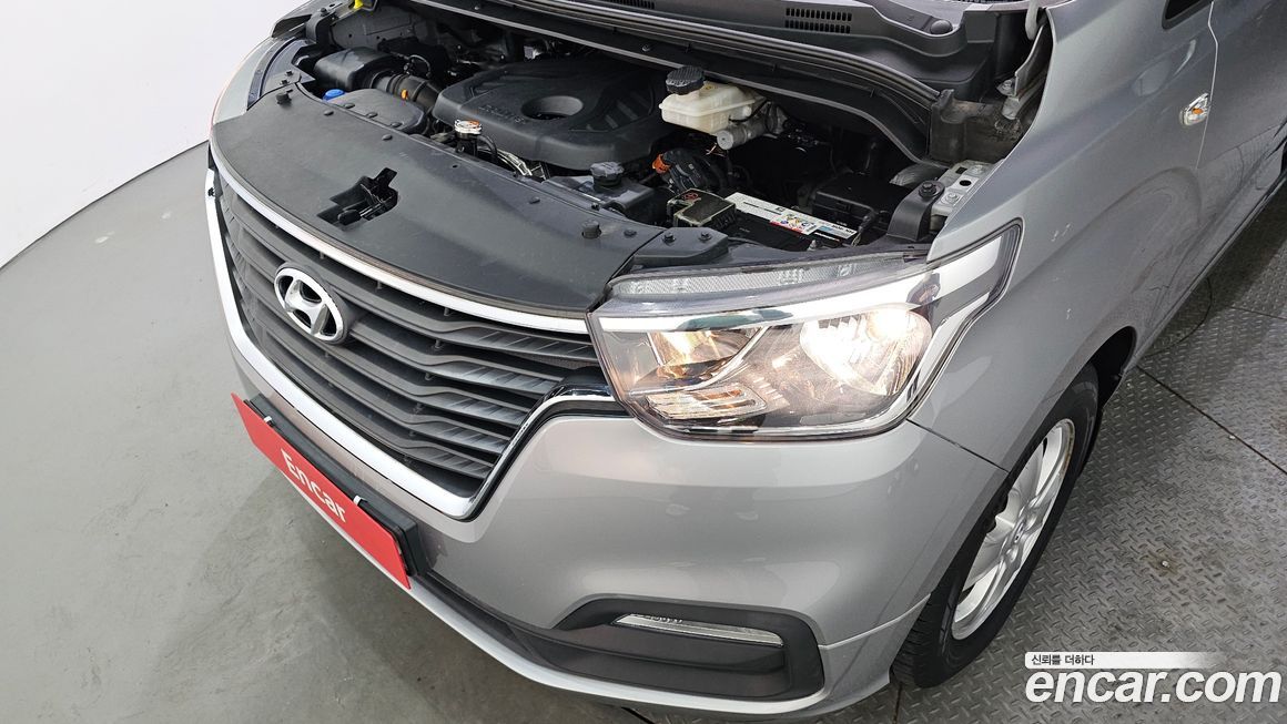 Hyundai Starex 2018